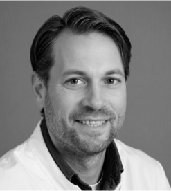 Ralf van de laar zwart wit